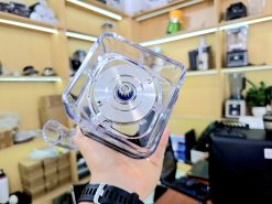 Đáy cối máy xay sinh tố công nghiệp Vinamax S350 với đế inox đúc chắc chắn, trục truyền động bền bỉ.